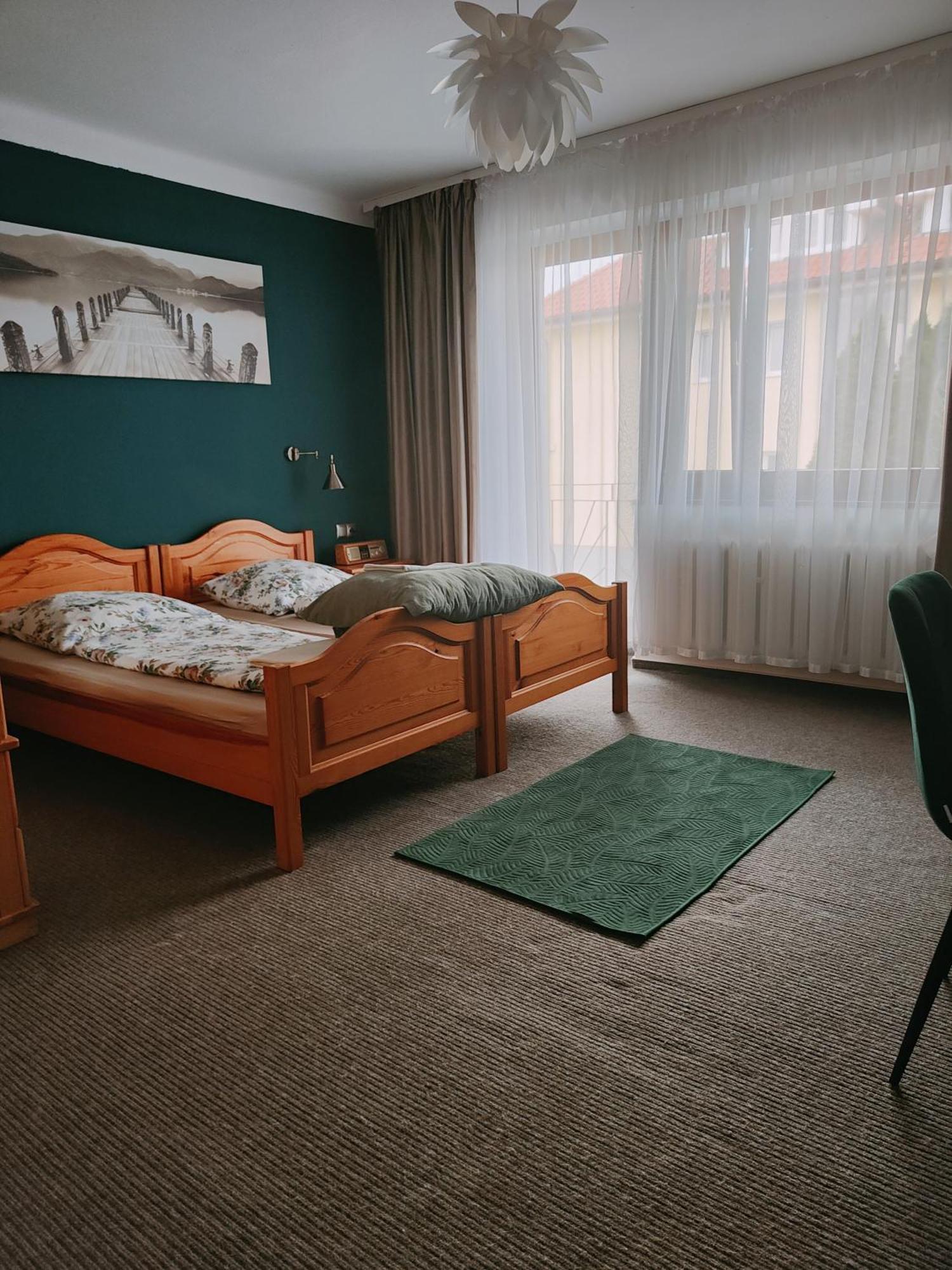 Pokoje Goscinne U Broni Mielno  Room photo